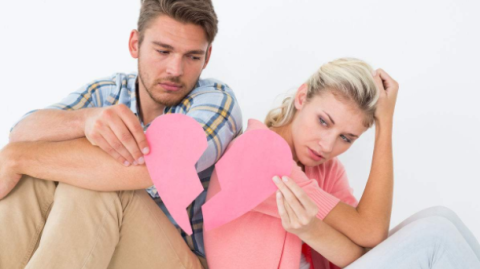 分手后挽回被拒，对方有新欢却表现留恋？情感专家深度解析