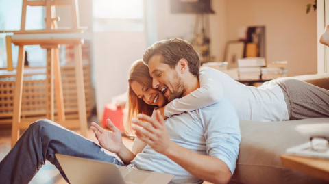 27岁女性探索性取向：多年自我怀疑，我是不是同性恋？