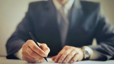 朋友竞争中如何自我成长不伤感情？心理咨询师支招