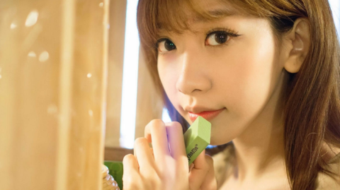 29岁女生焦虑心声：总觉得自己恶心不配被喜欢怎么办？