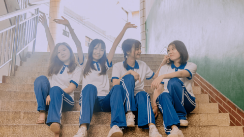 当最好的朋友疏远你，转向他人时，我该如何应对？——心理咨询师亲授化解妙招