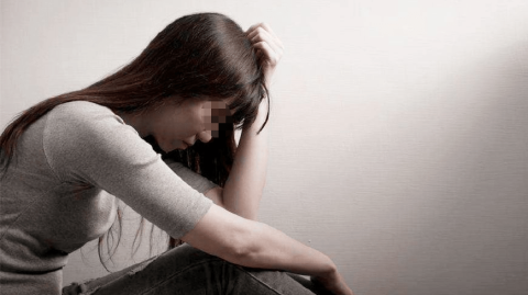 研一女生求助：舍友疑似抑郁症，宿舍低气压如何化解？