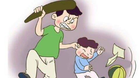 家庭创伤的阴影：一位父亲对儿子成长的深切担忧